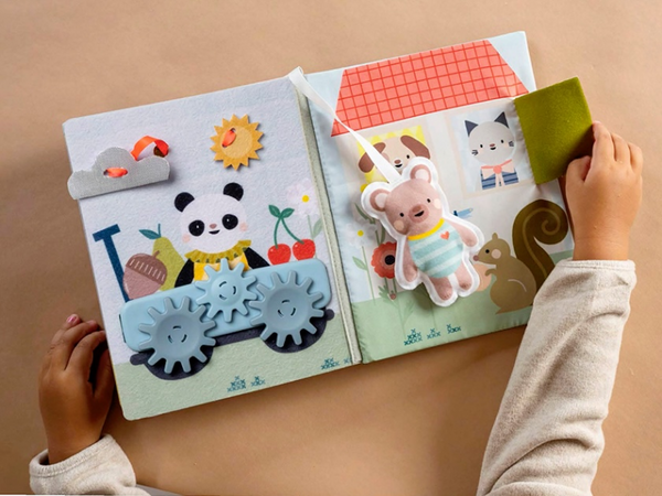 TAF TOYS KNIŽKA S AKTIVITAMI MY HOME BUSY BOOK