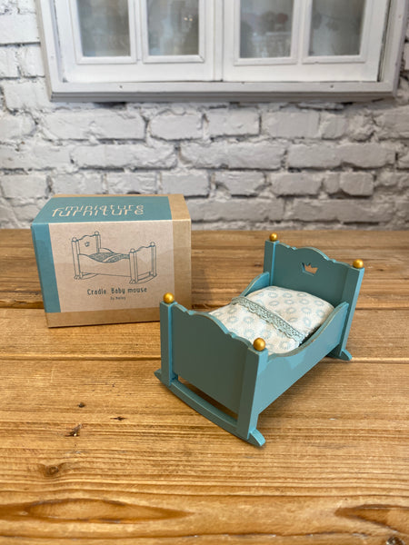 KOLÍSKA blue (veľký domček MAILEG aj k malému nábytku)