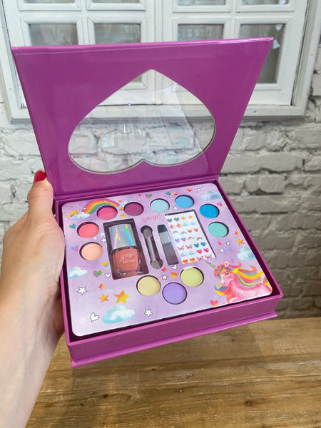 KOZMETICKÁ SADA V KRABIČKE SO SRDIEČKOM fialové