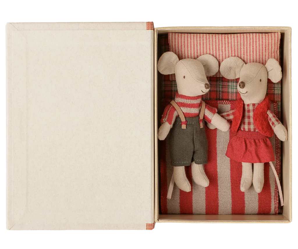 COLOURBOX72070517.png