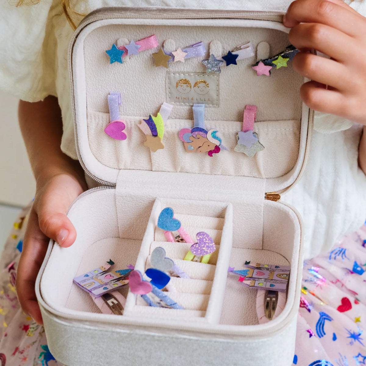 197003 23 VELVET UNICORN JEWELLERY BOX 6 1800x1800 2.jpg