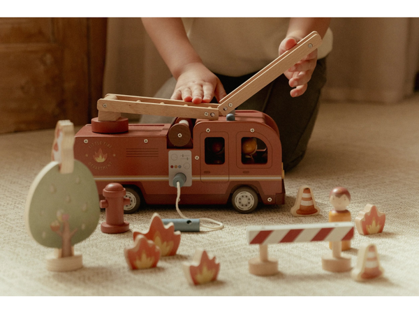 HASIČSKÝ NÁKLADIAK DREVENÝ