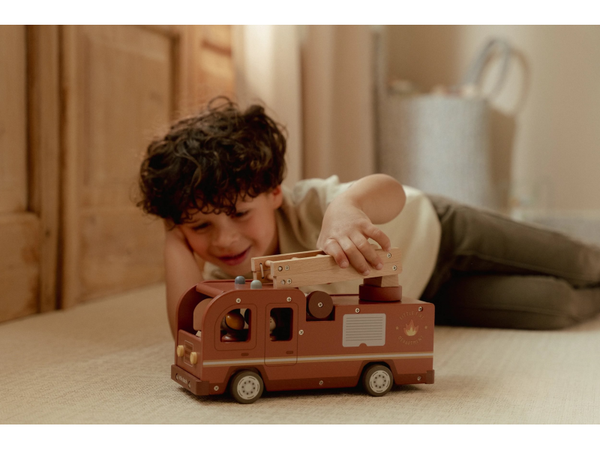 HASIČSKÝ NÁKLADIAK DREVENÝ