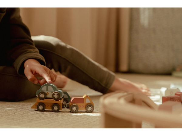 SADA DREVENÝCH AUTÍČOK