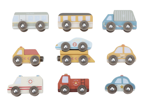 SADA DREVENÝCH AUTÍČOK