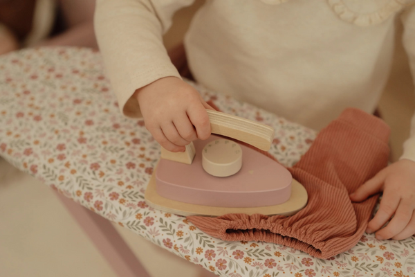 ŽEHLIACA DOSKA SO ŽEHLIČKOU