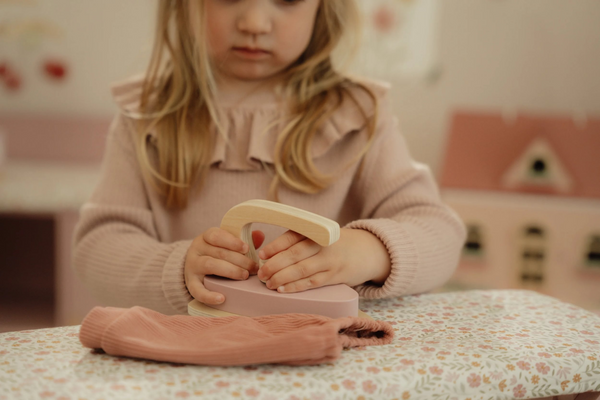 ŽEHLIACA DOSKA SO ŽEHLIČKOU