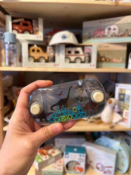 VODNÁ HRA S KRÚŽKAMI KONGES SLOJD – Dinosaurus - do vypredania