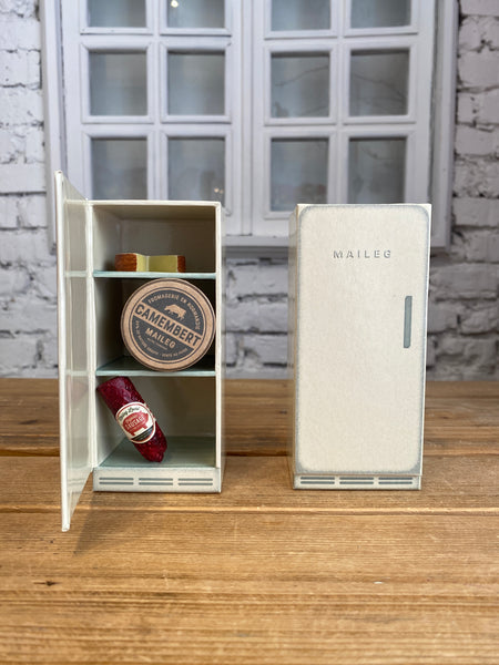 CHLADNIČKA PRE MYŠKY (malý nábytok MAILEG)