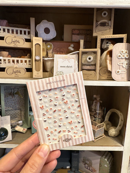 NÁLEPKY NA NECHTY MAŠLIČKY