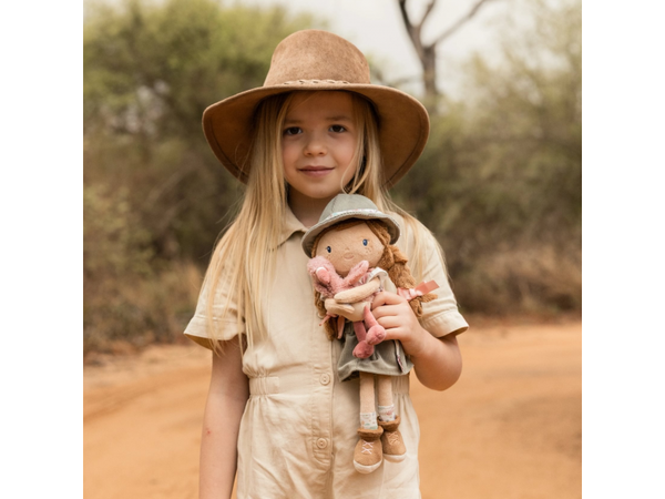 LITTLE DUTCH BÁBIKA RANGER ROSA 35 CM SAFARI FRIENDS