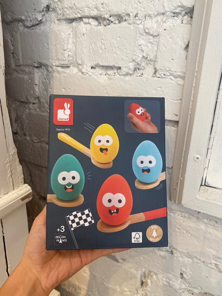 NARODENINOVÁ HRA PRETEKY S VAJÍČKOM