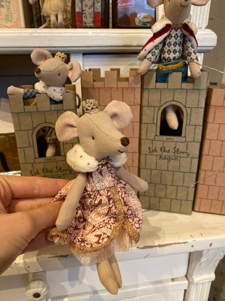 MYŠKA KRÁĽOVNÁ mum