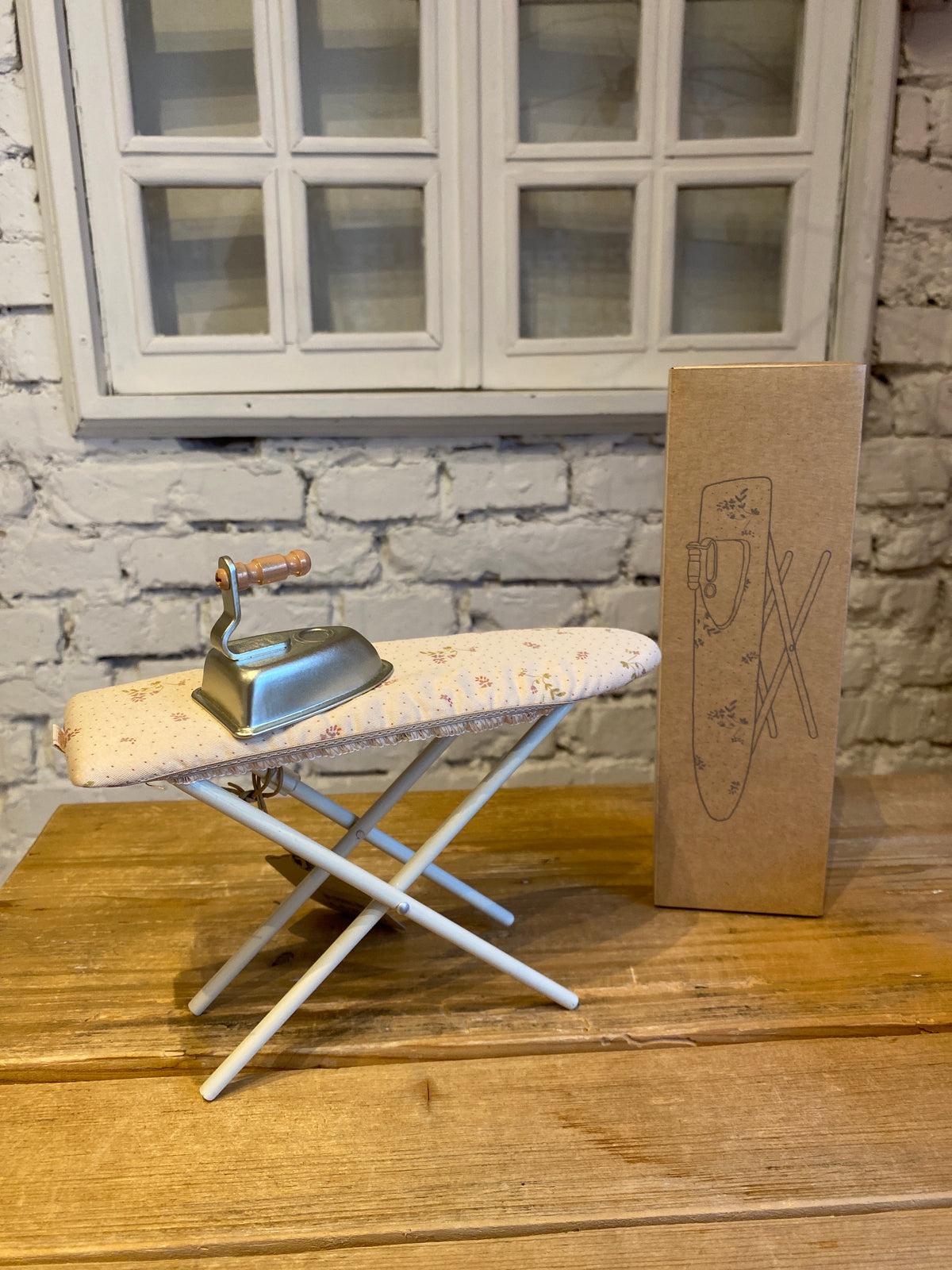 Žehliaca doska off white (veľký domček MAILEG) – obrázok 4