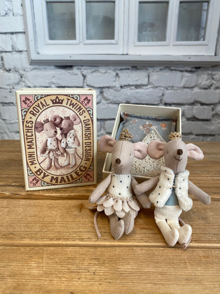 BABY DVOJIČKY Z KRÁLOVSKEJ KRABIČKY new