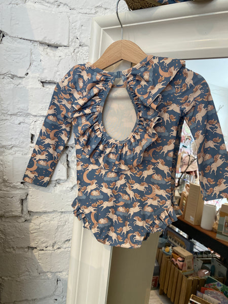 PLAVKY S RUKÁVOM S VOLÁNOM UNICORN MANUCA LS FRILL UPF50+