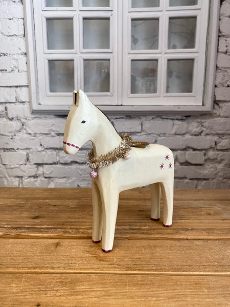 DREVENÝ KONÍK SVIETNIK