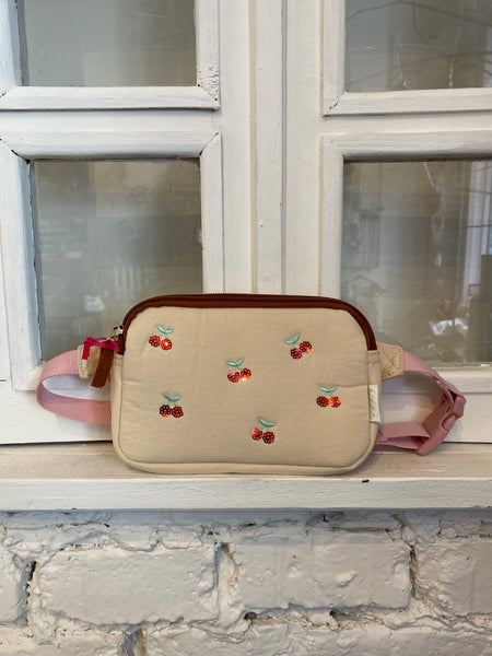 ĽADVINKA S ČEREŠNIČKAMI