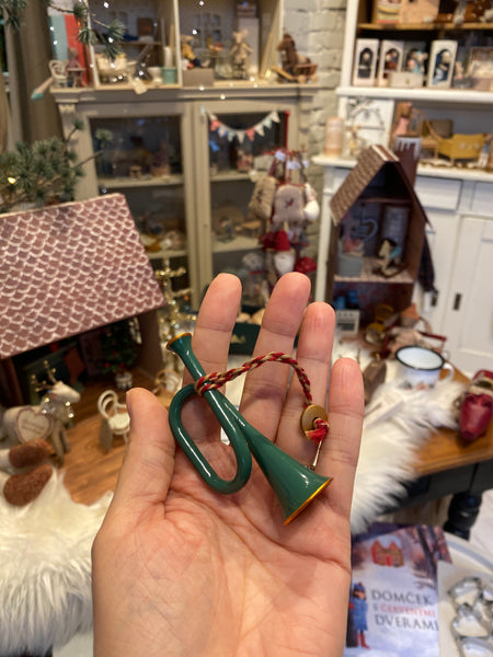 OZDÔBKA TRÚBKA zelená