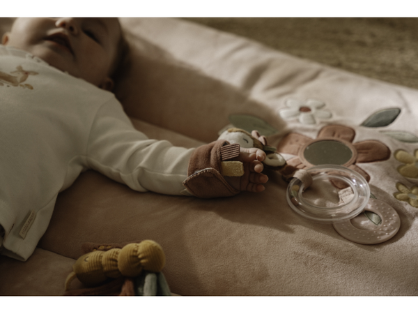 HRKÁLKA NA RUKU FAIRY GARDEN