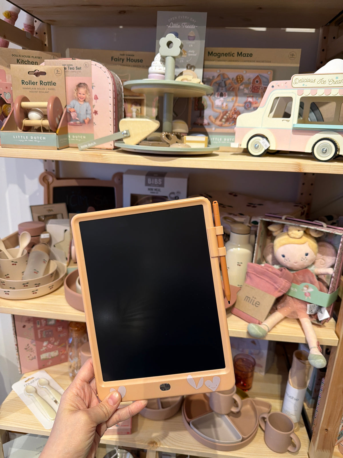 Tablet na kreslenie srdiečka – obrázok 4