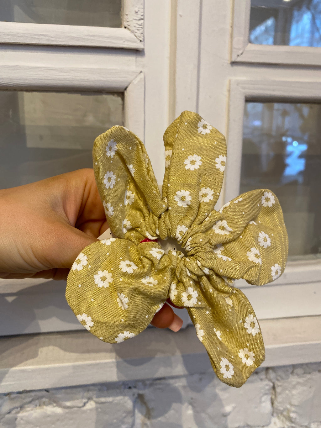 Gumička scrunchie margarétka – obrázok 2
