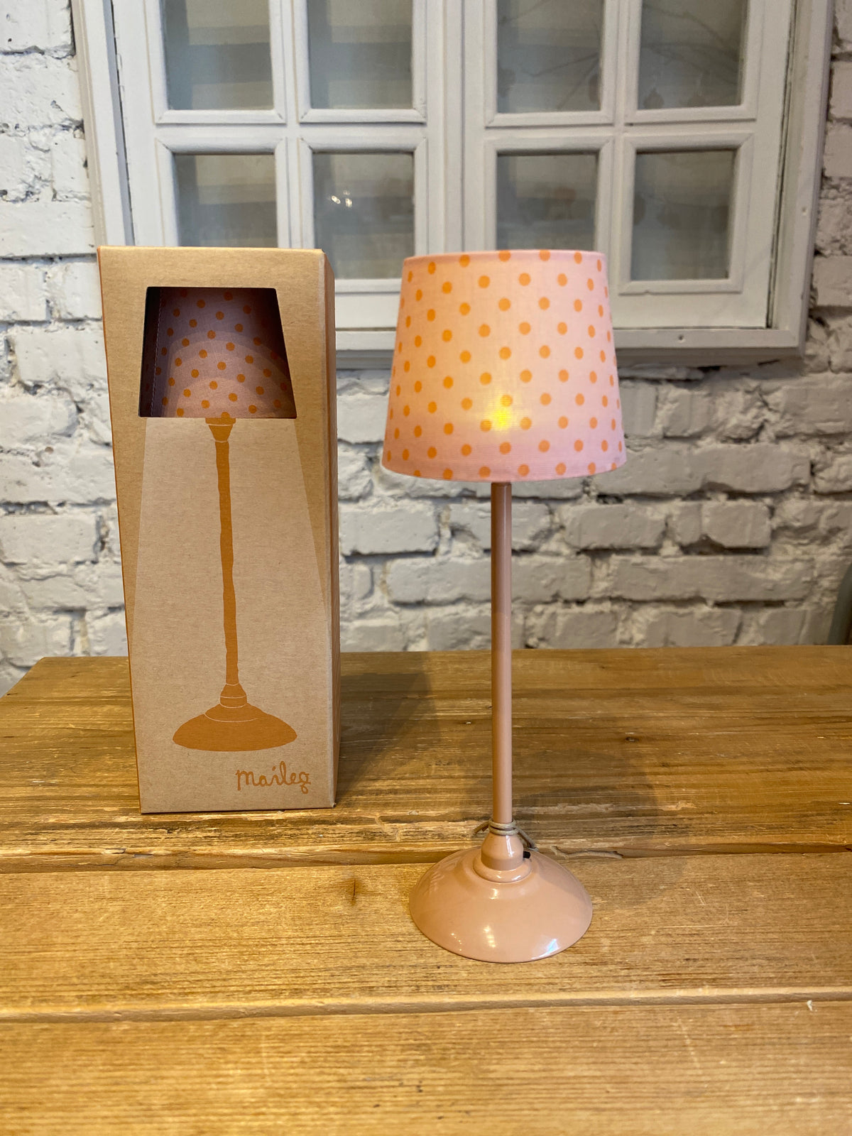 Lampička pink bodky – obrázok 3