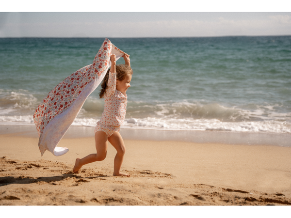 PLÁŽOVÁ OSUŠKA 120X60 CM SUNNY FLOWERS