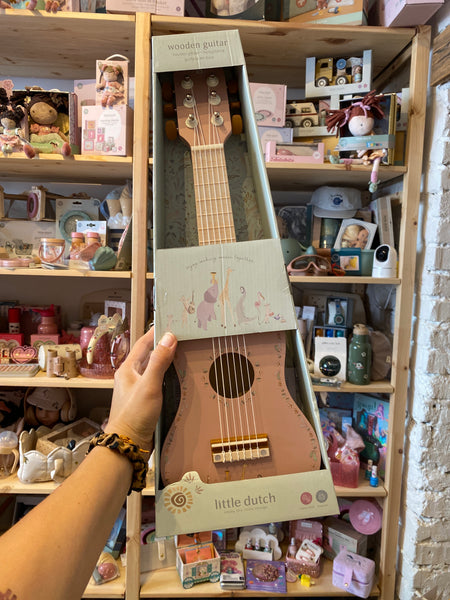 LITTLE DUTCH GITARA DREVENÁ PINK SAFARI FRIENDS