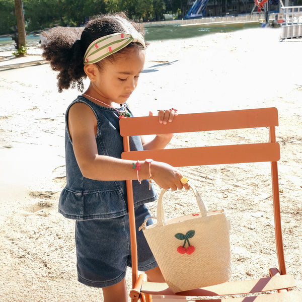 ČELENKA ZELENÉ PRÚŽKY S ČEREŠNIČKAMI