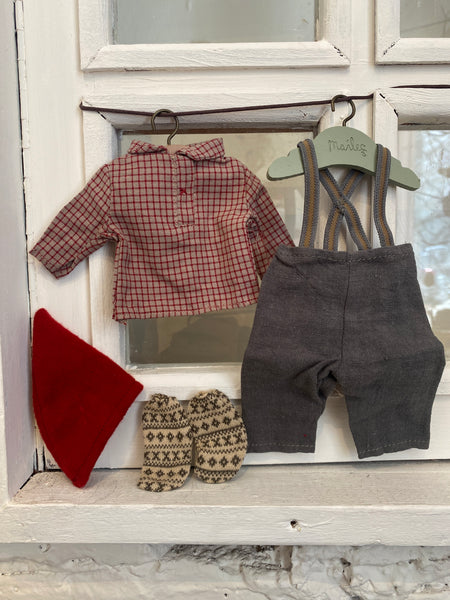 OBLEČENIE VIANOČNÉ PRE MYŠIAKA medium