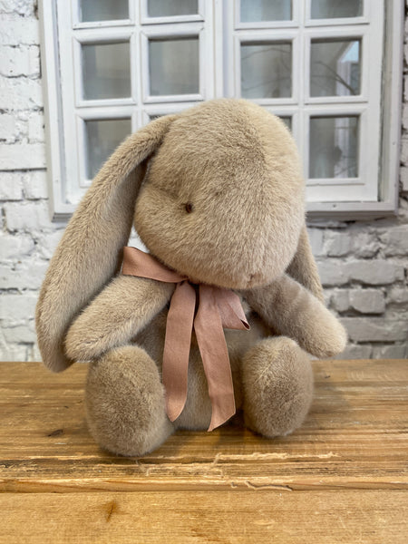 ZAJKO Z JEMNÉHO PLYŠU 27cm