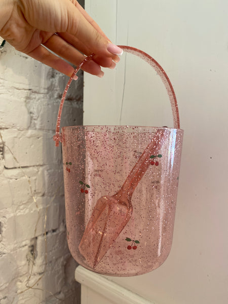 KÝBLIK S LOPATKOU 🍒 - do vypredania