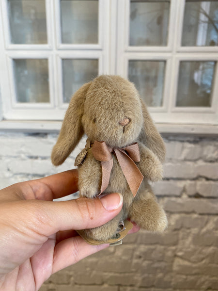 ZAJKO Z JEMNÉHO PLYŠU 13CM