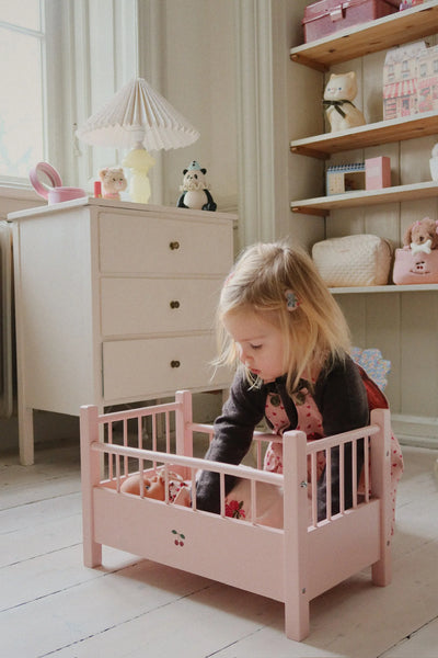 POSTIEĽKA PRE BÁBIKY🍒