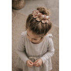 Scrunchie gumička Z organickej bavlny toffee – obrázok 3