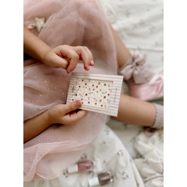 NÁLEPKY NA NECHTY 3D MOTÝLIKY