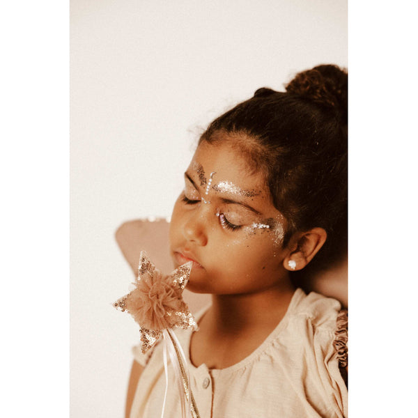 ČAROVNÁ PALIČKA HVIEZDA GLITTER BUTTERFLY