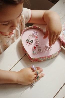 PRSTIENKY V SRDIEČKU 12ks